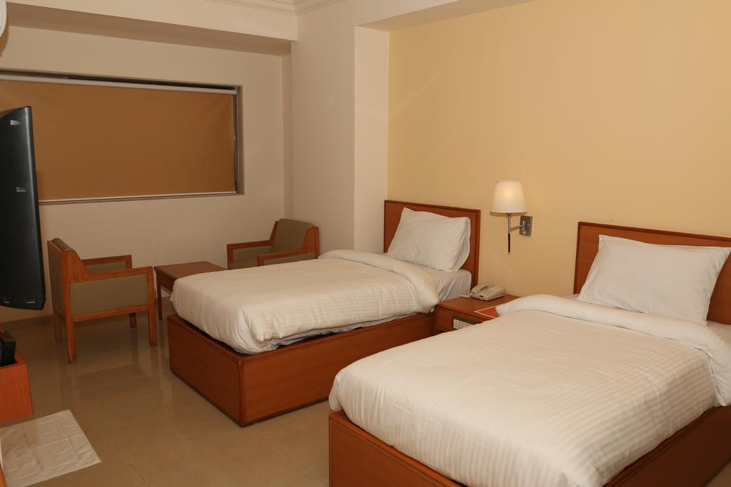 Thane Luaran gambar