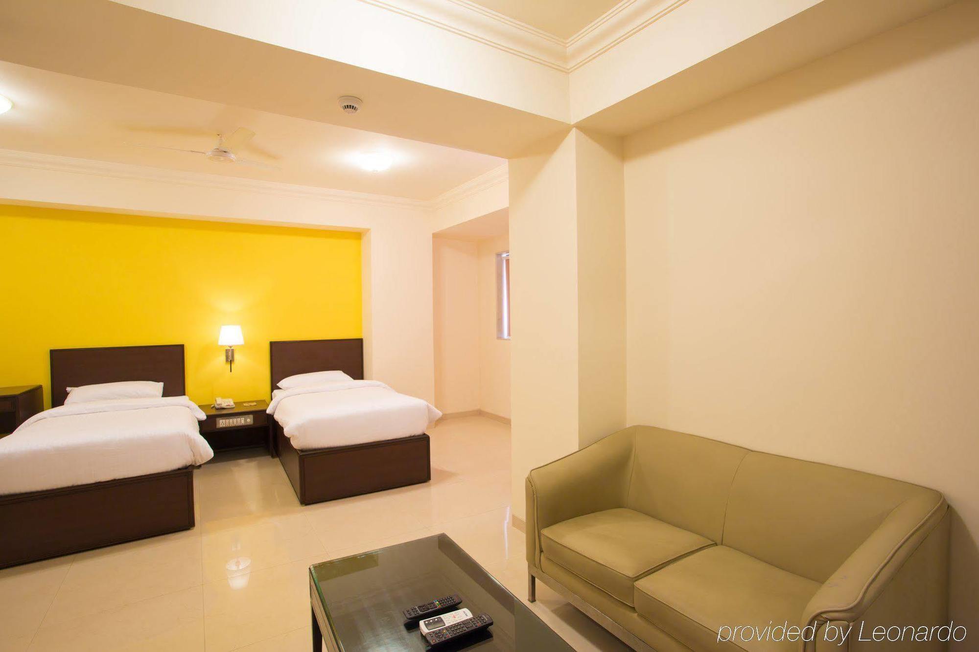 Thane Luaran gambar